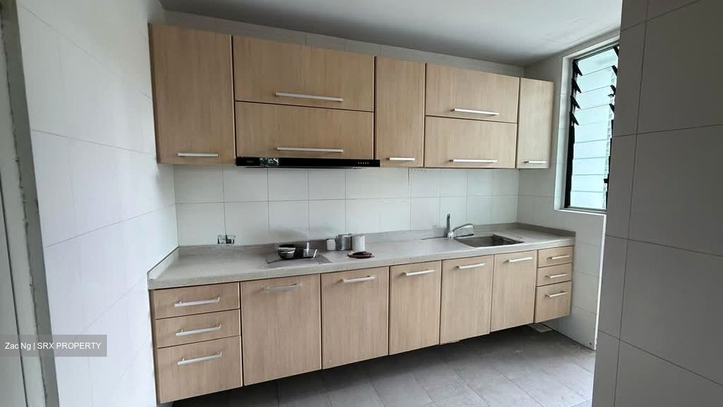 East Mews (D15), Apartment #568175111